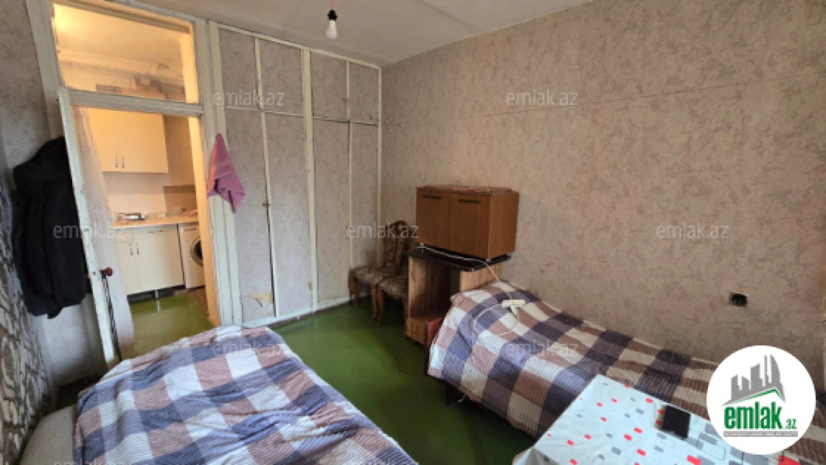 Satılır 2 otaqlı köhnə tikili 50 m²