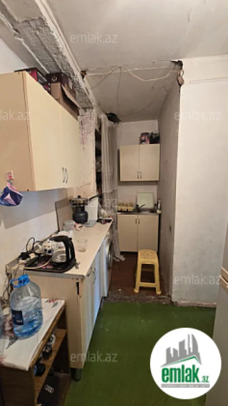 Satılır 2 otaqlı köhnə tikili 50 m²