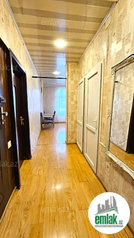 Satılır 2 otaqlı köhnə tikili 70 m²