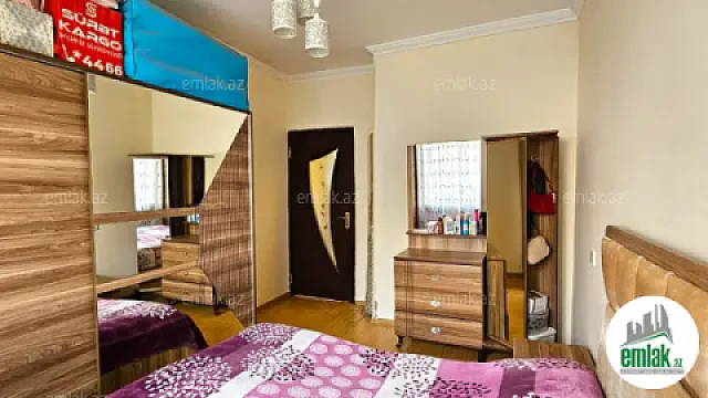 Satılır 2 otaqlı köhnə tikili 70 m²