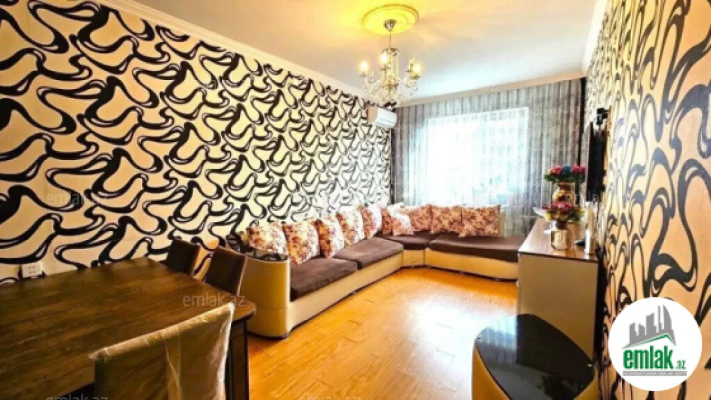 Satılır 2 otaqlı köhnə tikili 70 m²