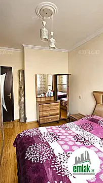 Satılır 2 otaqlı köhnə tikili 70 m²