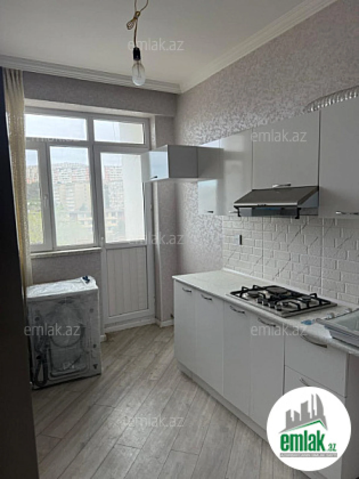 Satılır 3 otaqlı yeni tikili 73 m²