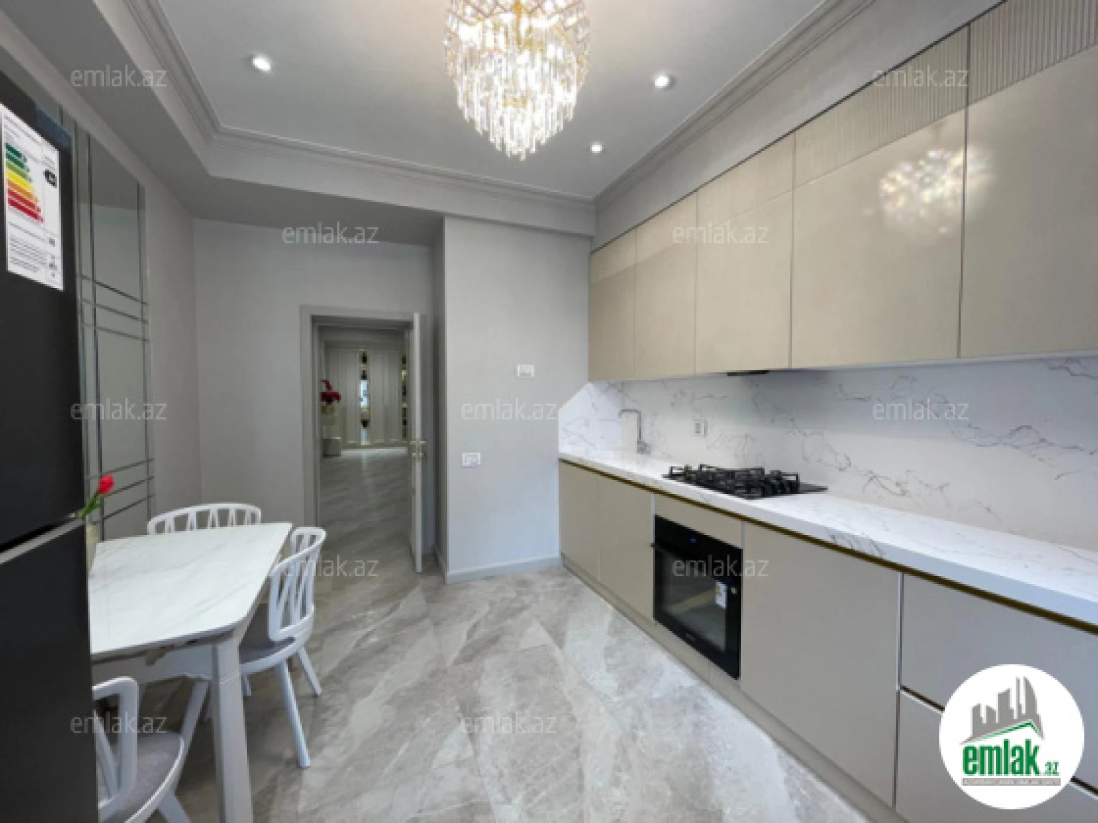 Satılır 3 otaqlı yeni tikili 118 m²