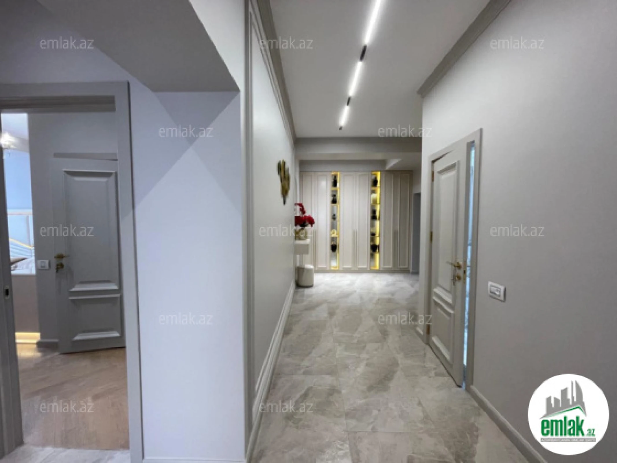 Satılır 3 otaqlı yeni tikili 118 m²