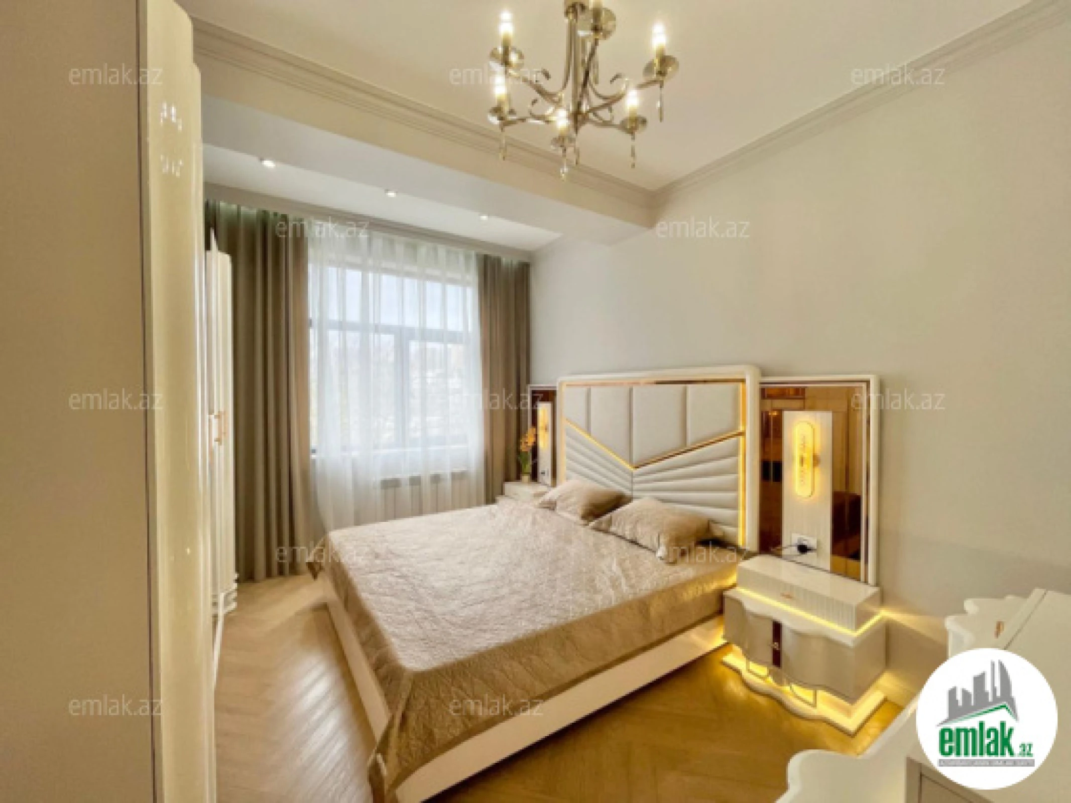 Satılır 3 otaqlı yeni tikili 118 m²