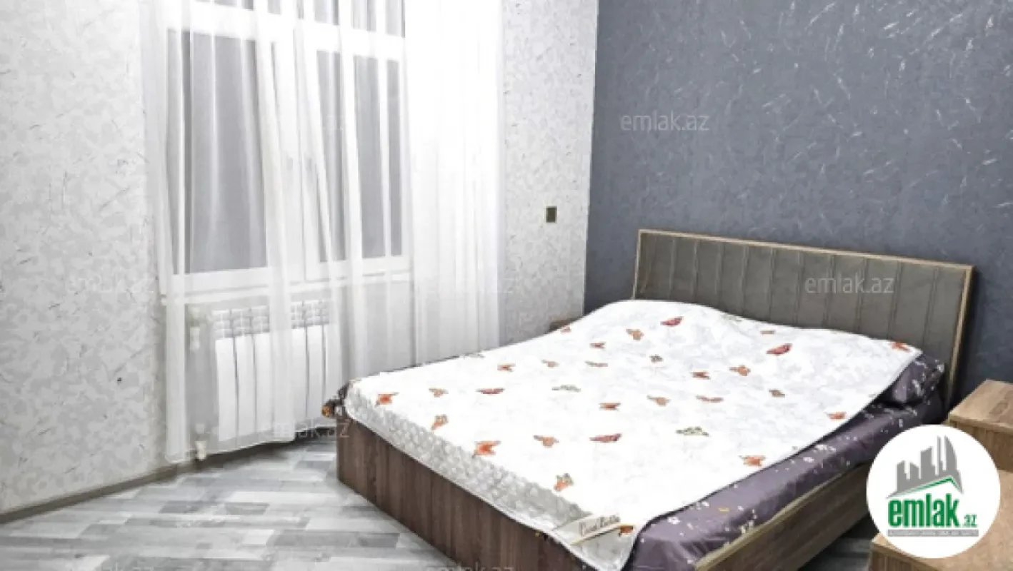 Satılır 6 otaqlı mənzil 360 m²