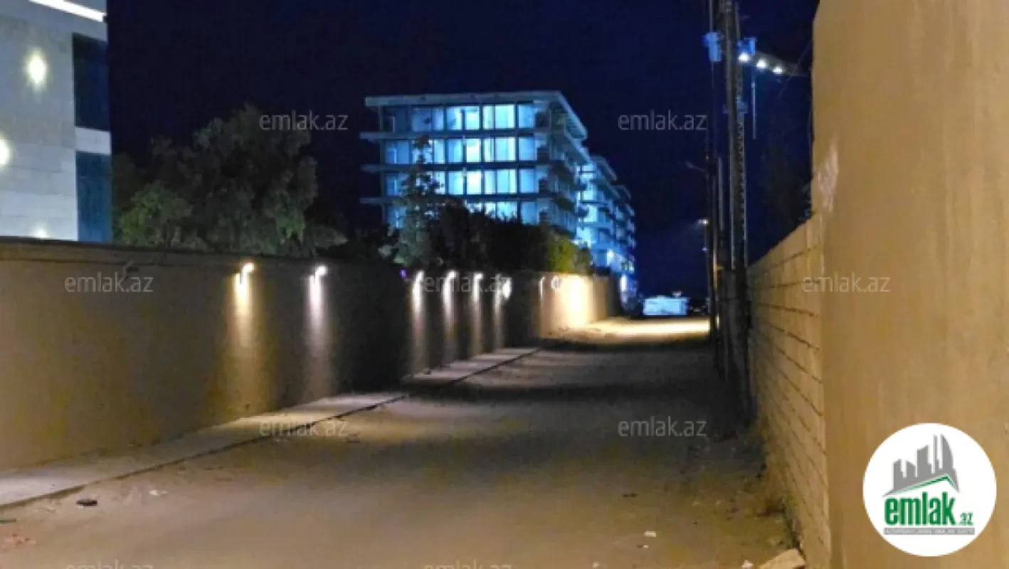 Satılır 6 otaqlı mənzil 360 m²