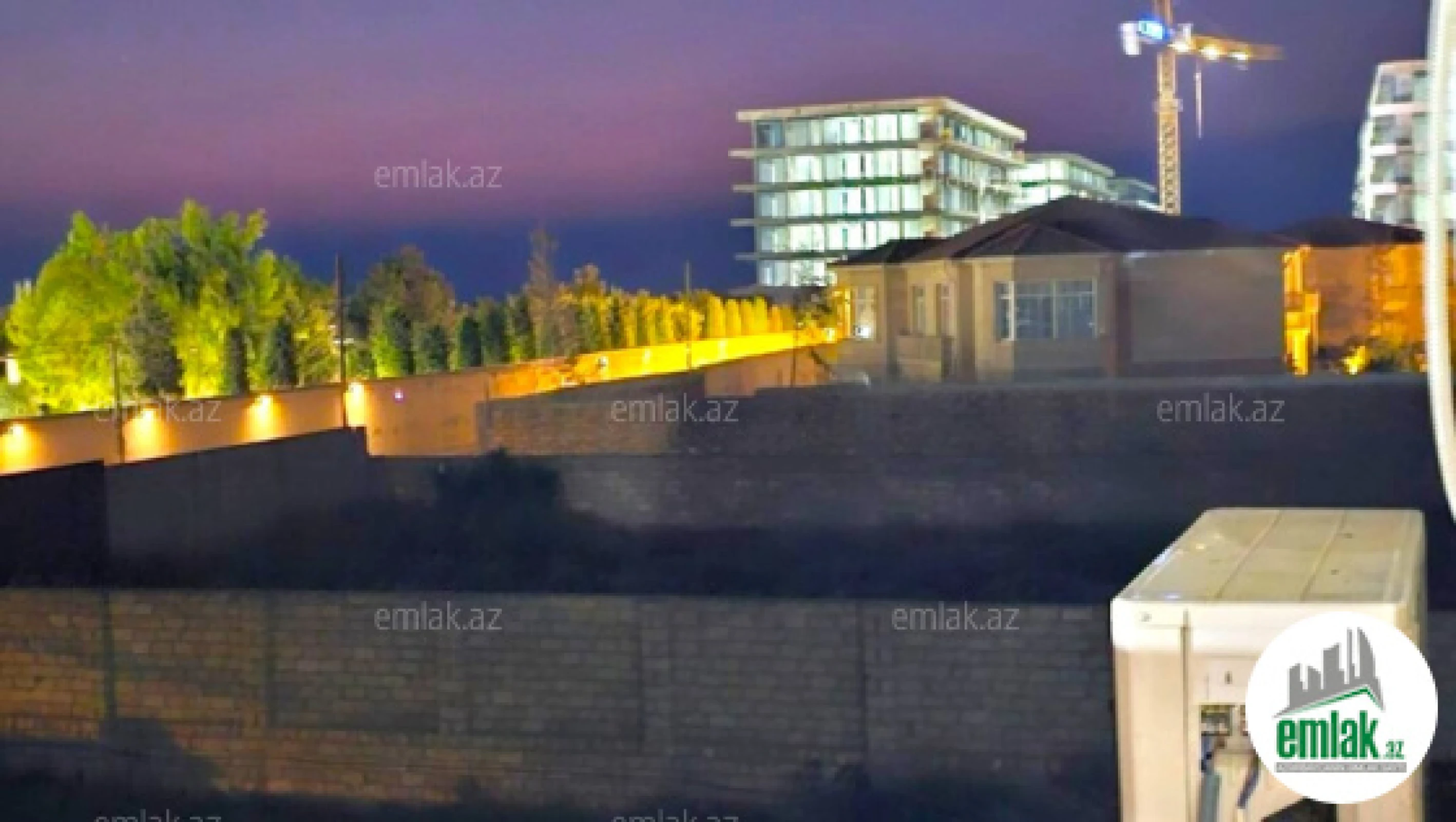 Satılır 6 otaqlı mənzil 360 m²