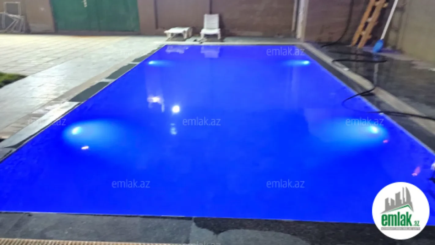 Satılır 6 otaqlı mənzil 360 m²