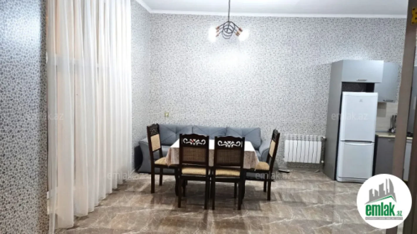 Satılır 6 otaqlı mənzil 360 m²