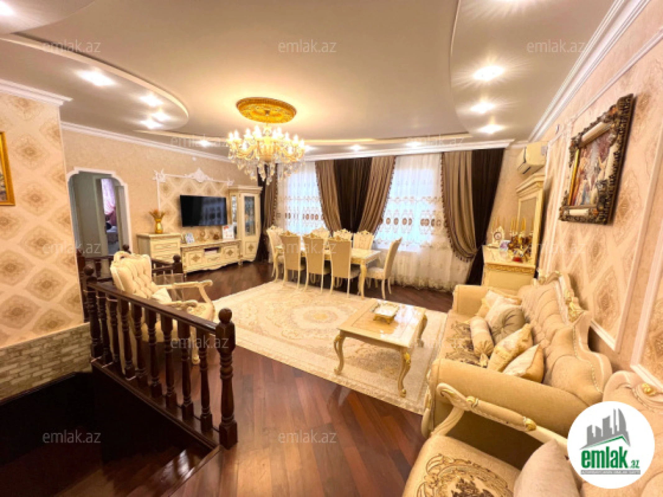 Satılır 6 otaqlı mənzil 200 m²