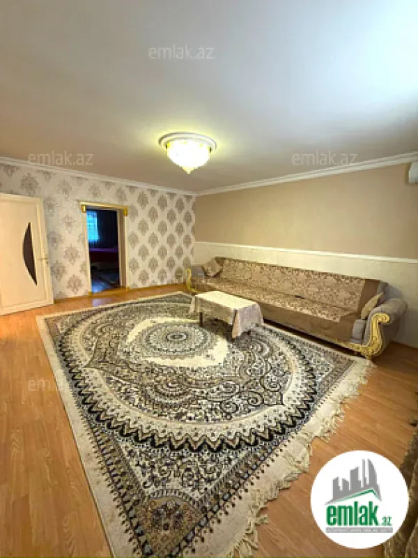 Satılır 6 otaqlı mənzil 200 m²