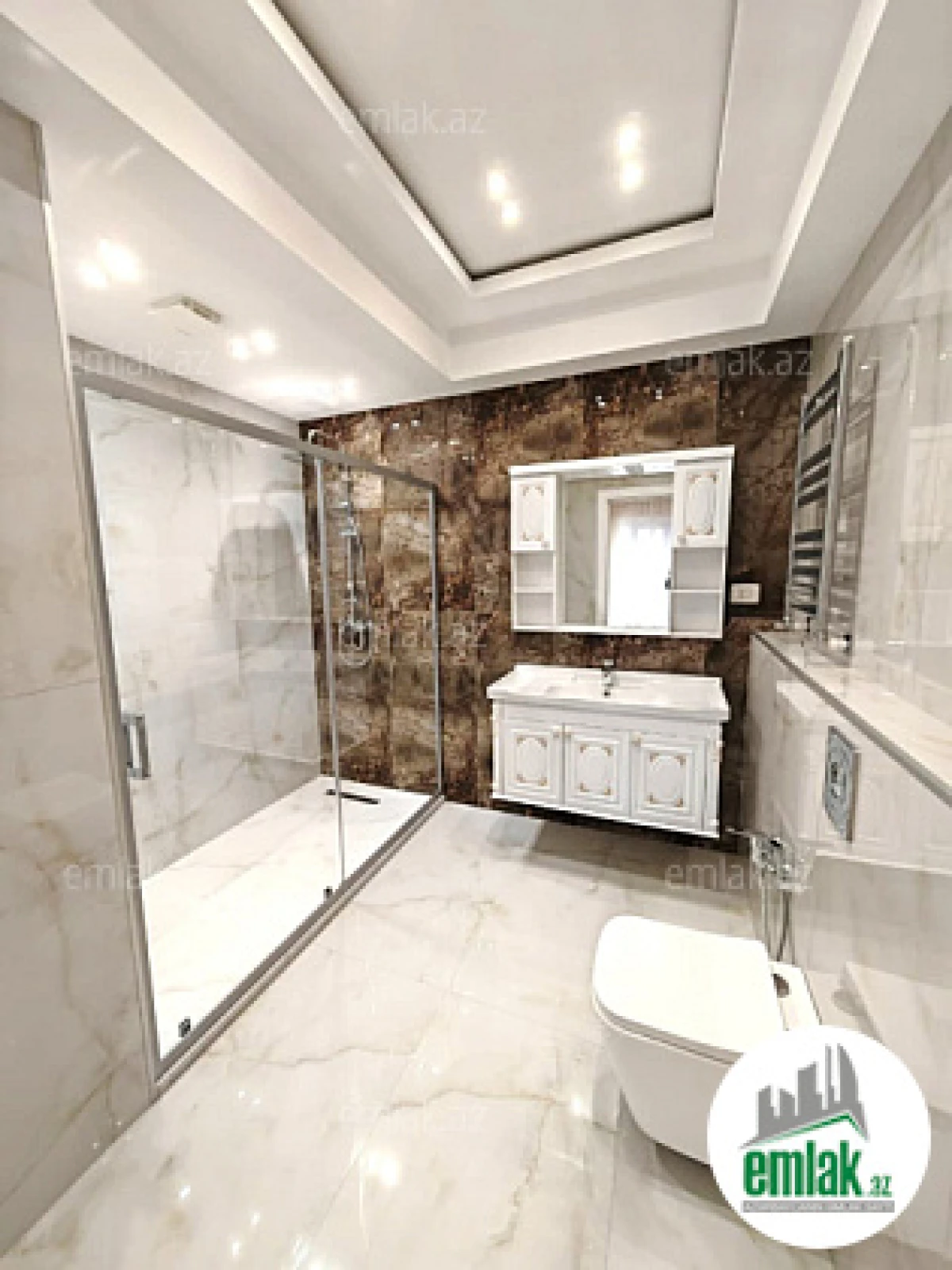 Satılır 4 otaqlı yeni tikili 225 m²