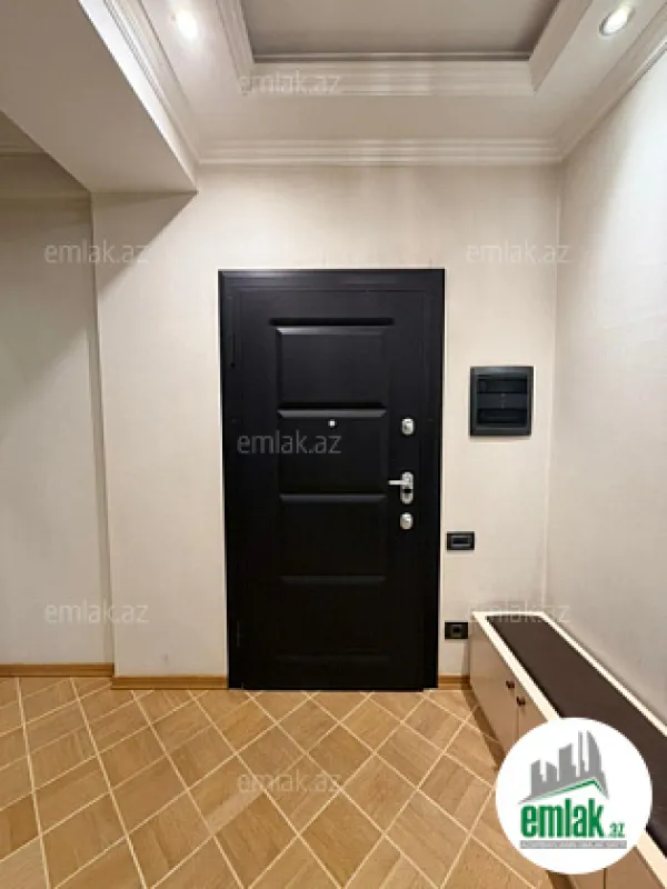 Satılır 4 otaqlı yeni tikili 160 m²