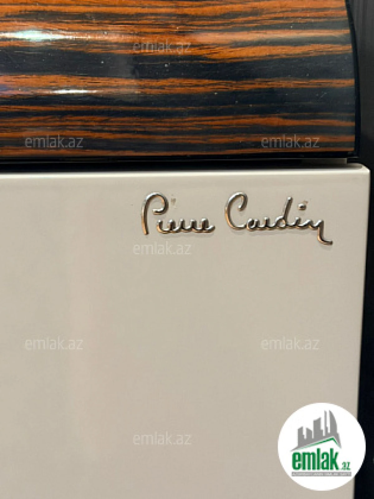 Satılır 4 otaqlı yeni tikili 160 m²