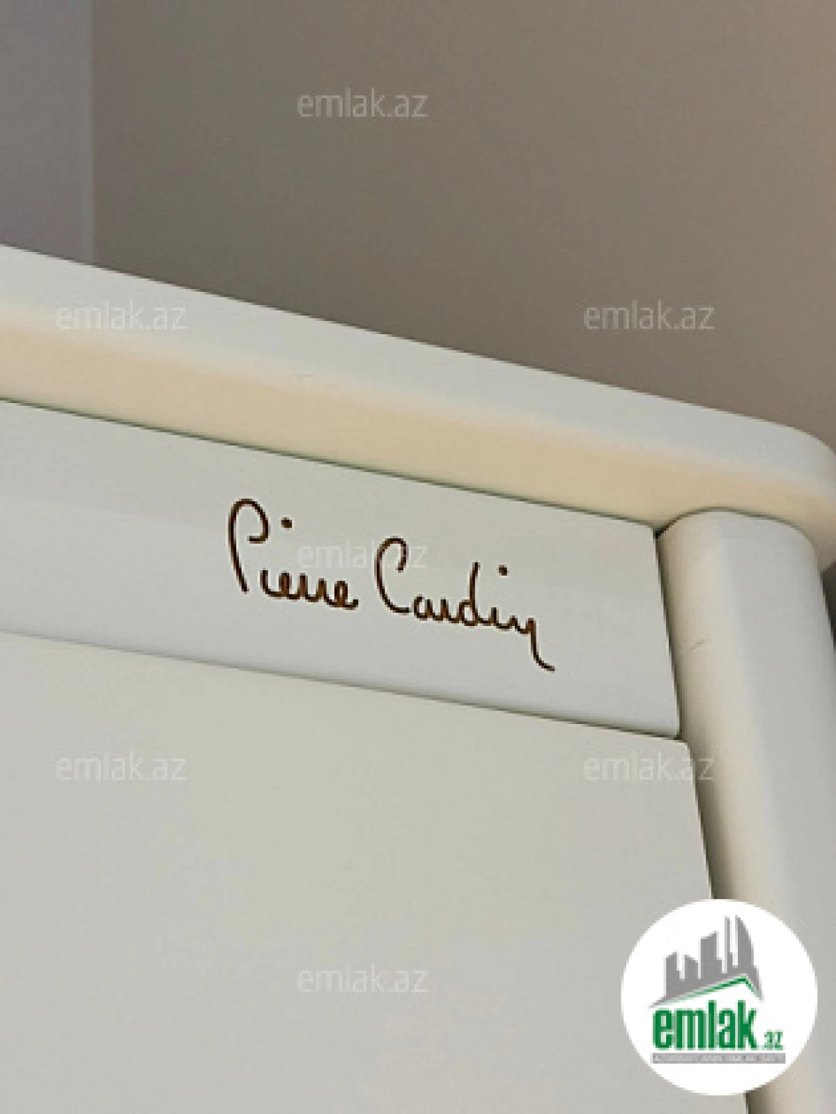 Satılır 4 otaqlı yeni tikili 160 m²