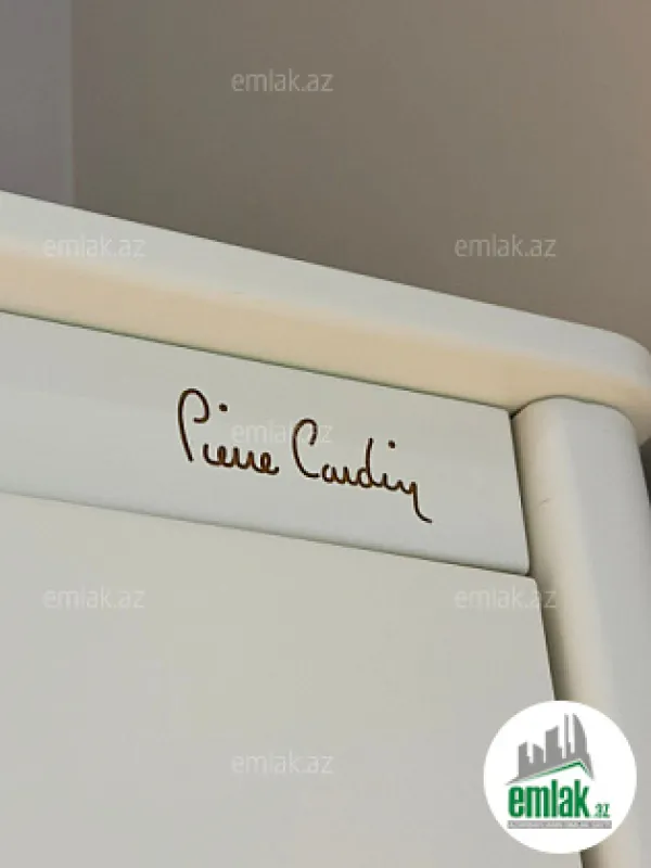 Satılır 4 otaqlı yeni tikili 160 m²