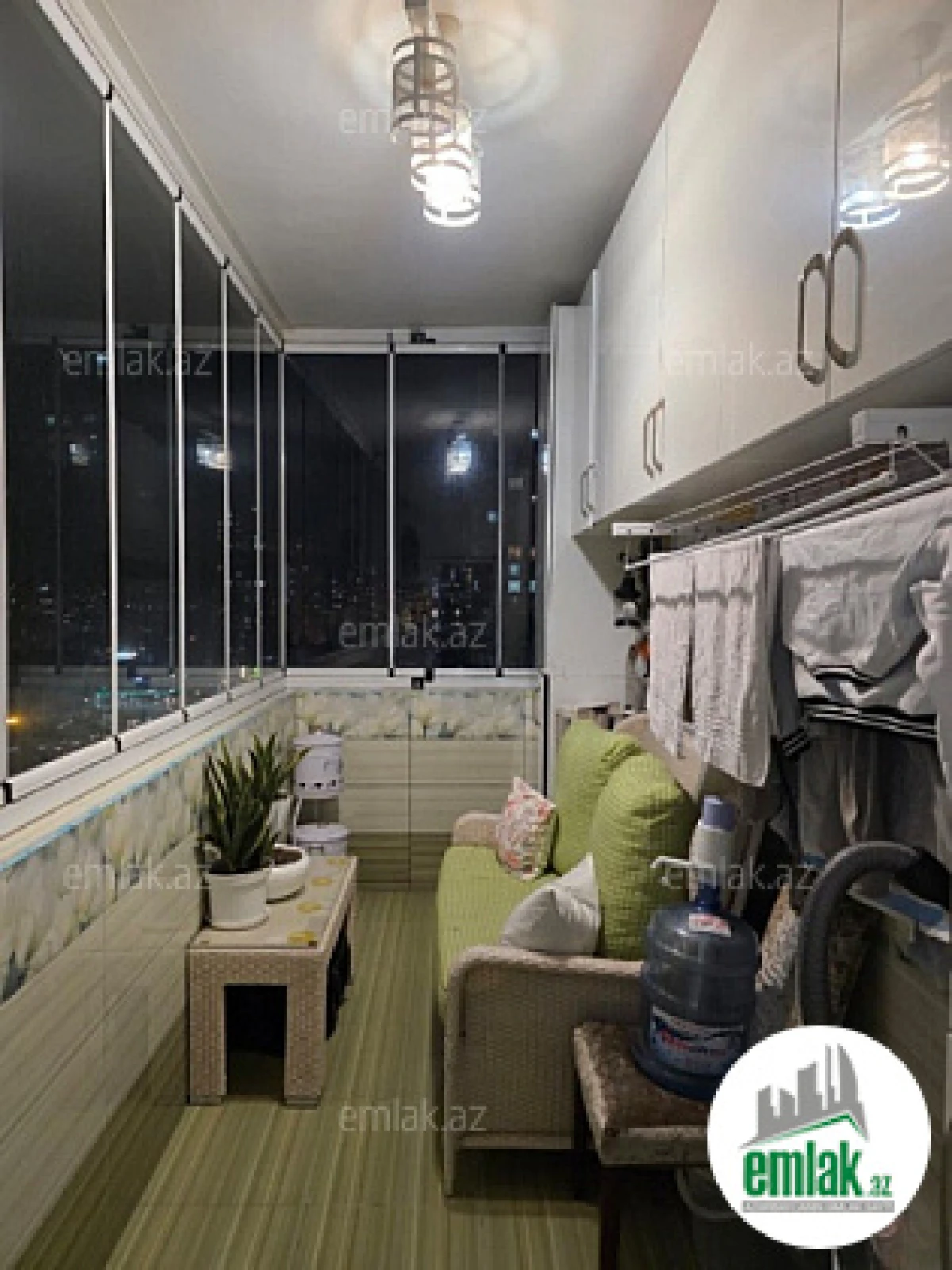 Satılır 3 otaqlı yeni tikili 135 m²