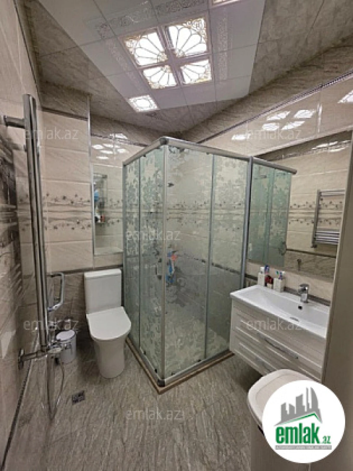 Satılır 3 otaqlı yeni tikili 135 m²