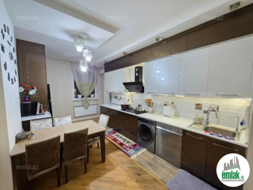 Satılır 3 otaqlı yeni tikili 135 m²