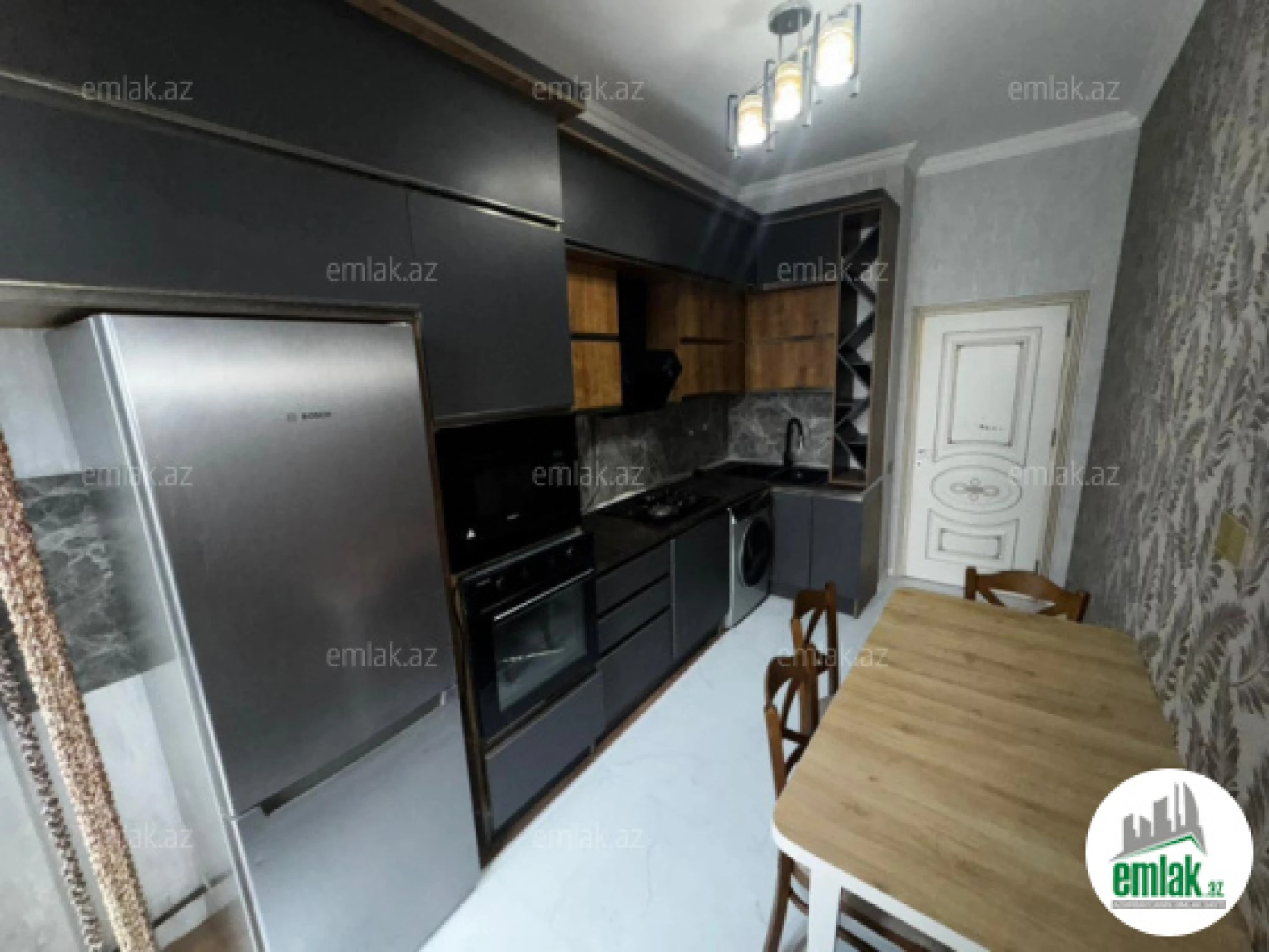 Satılır 3 otaqlı yeni tikili 85 m²