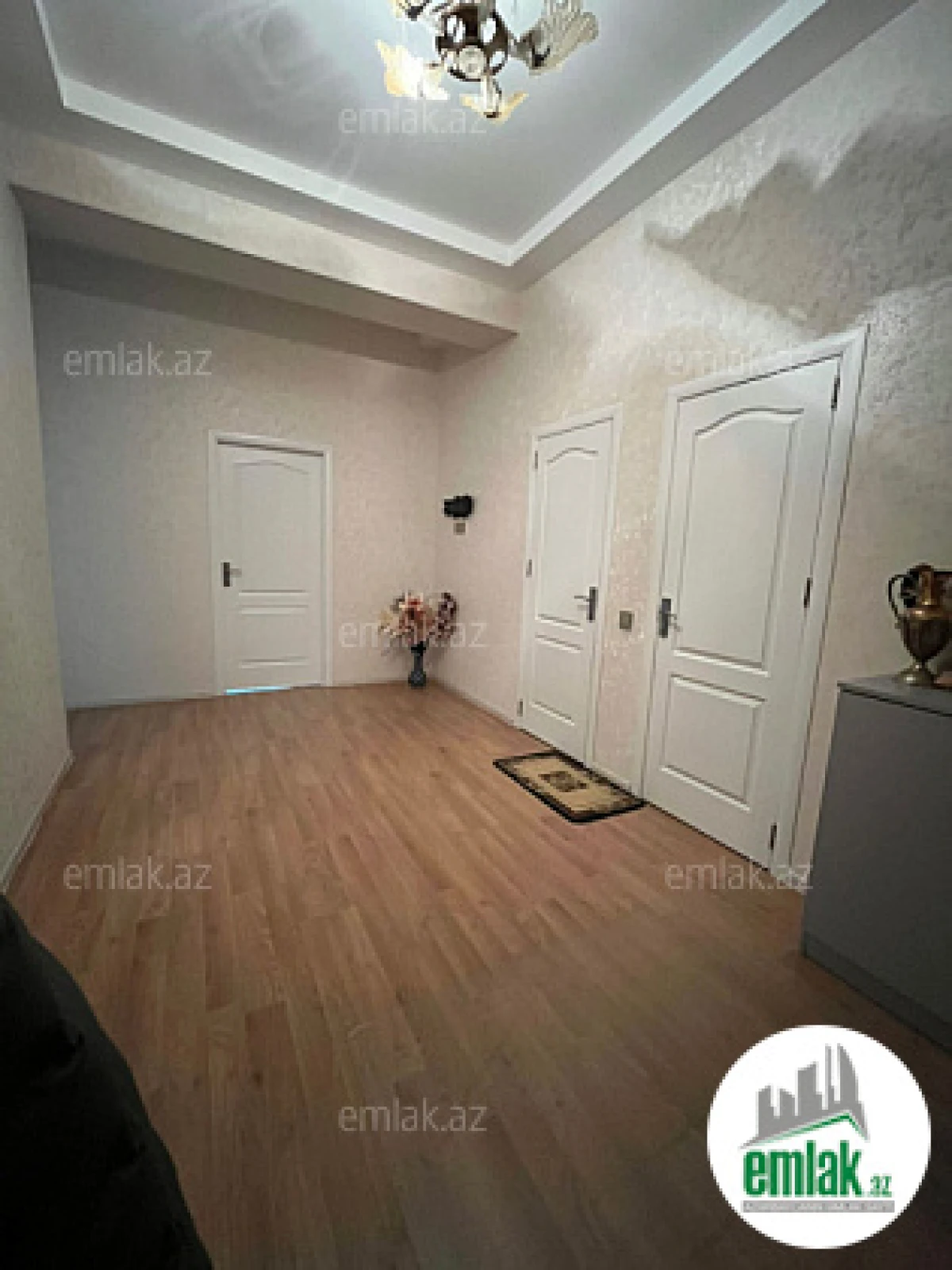 Satılır 3 otaqlı yeni tikili 92 m²