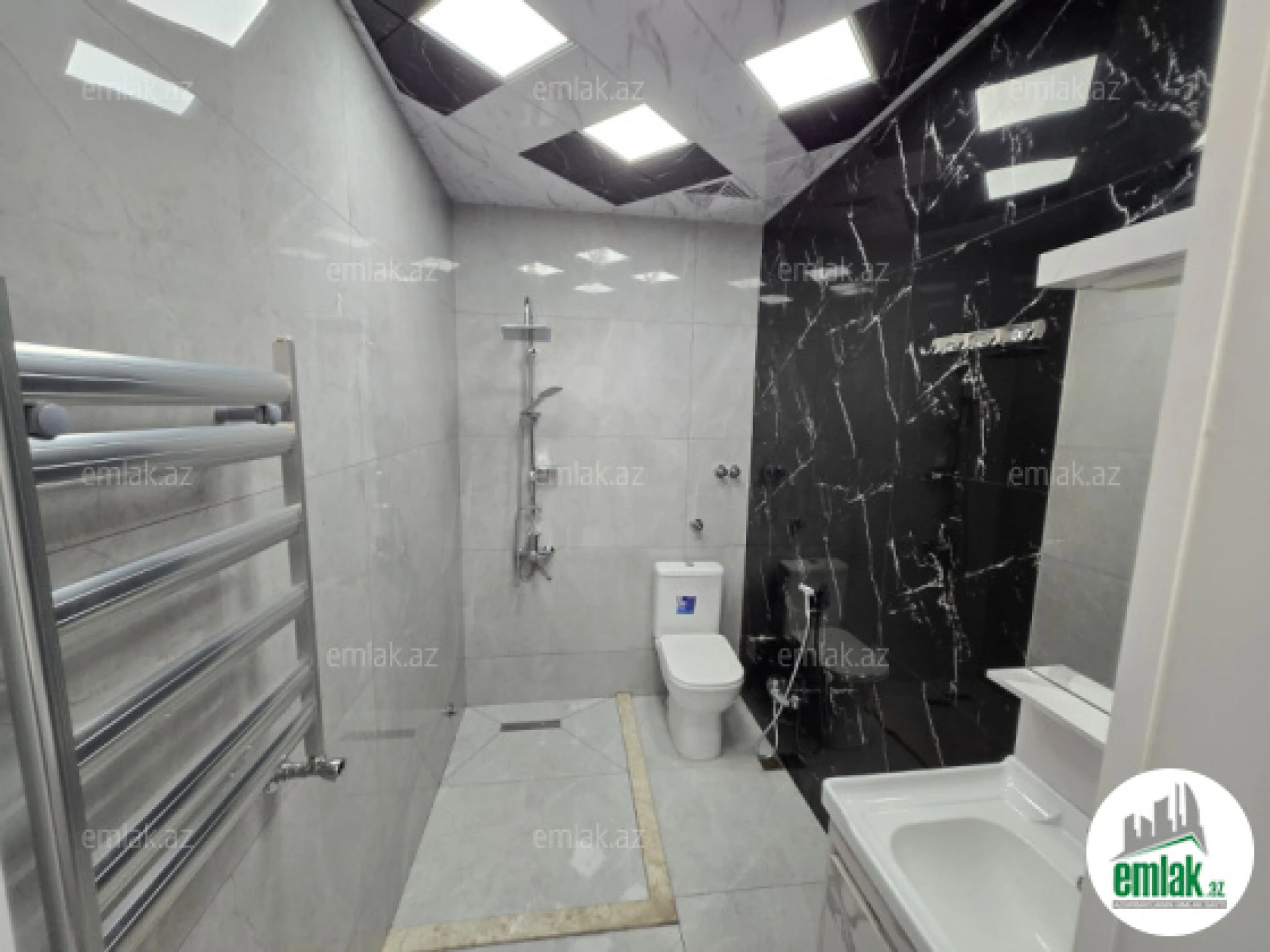 Satılır 3 otaqlı yeni tikili 65 m²