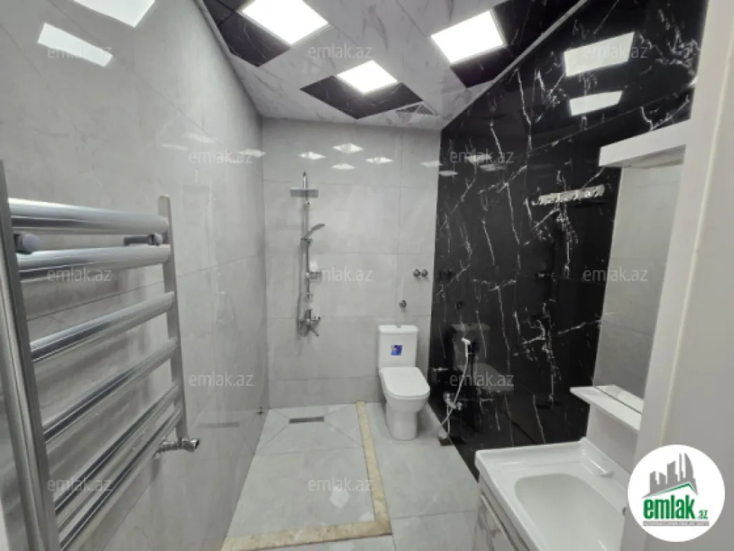 Satılır 3 otaqlı yeni tikili 65 m²