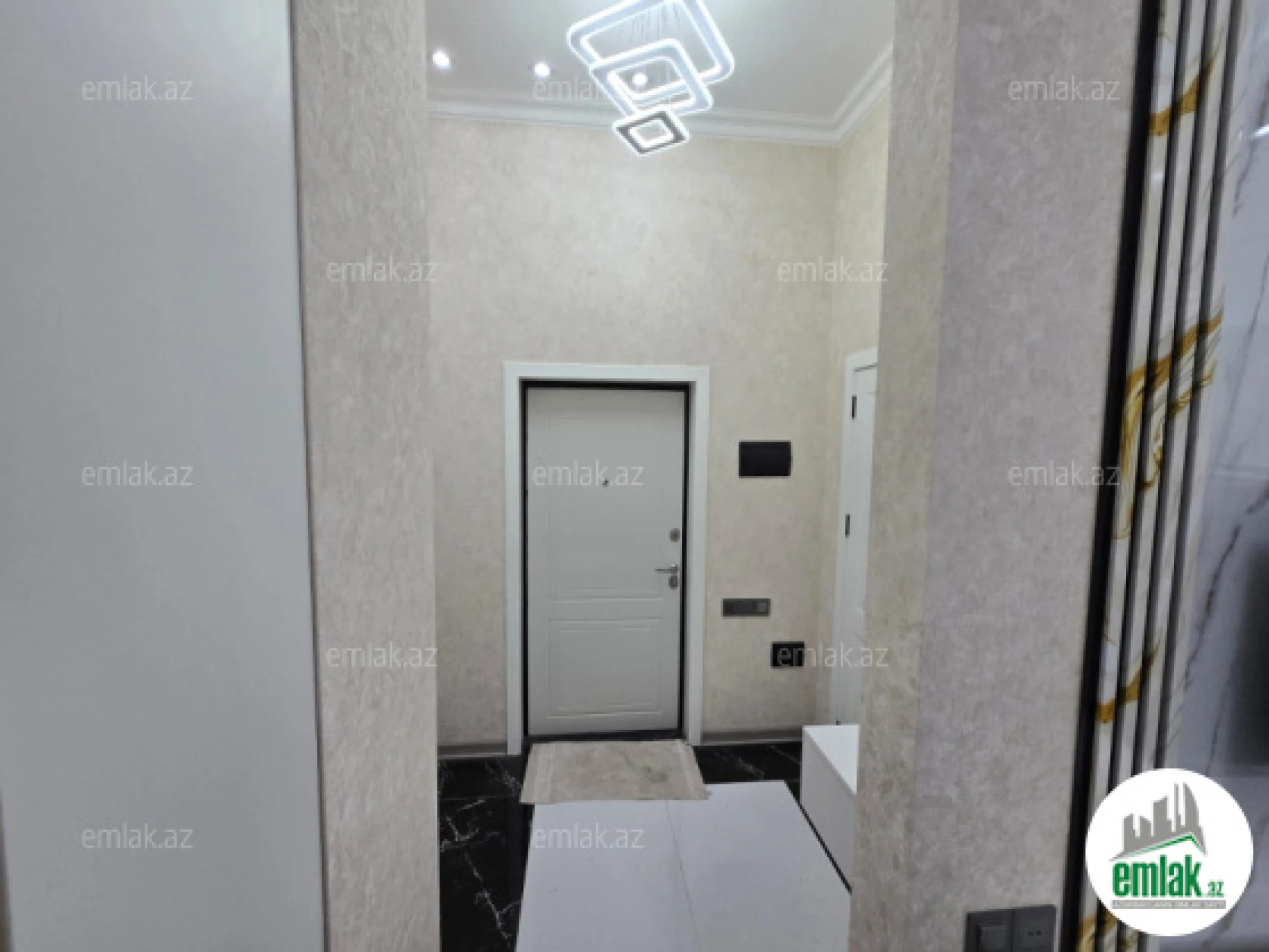 Satılır 3 otaqlı yeni tikili 65 m²