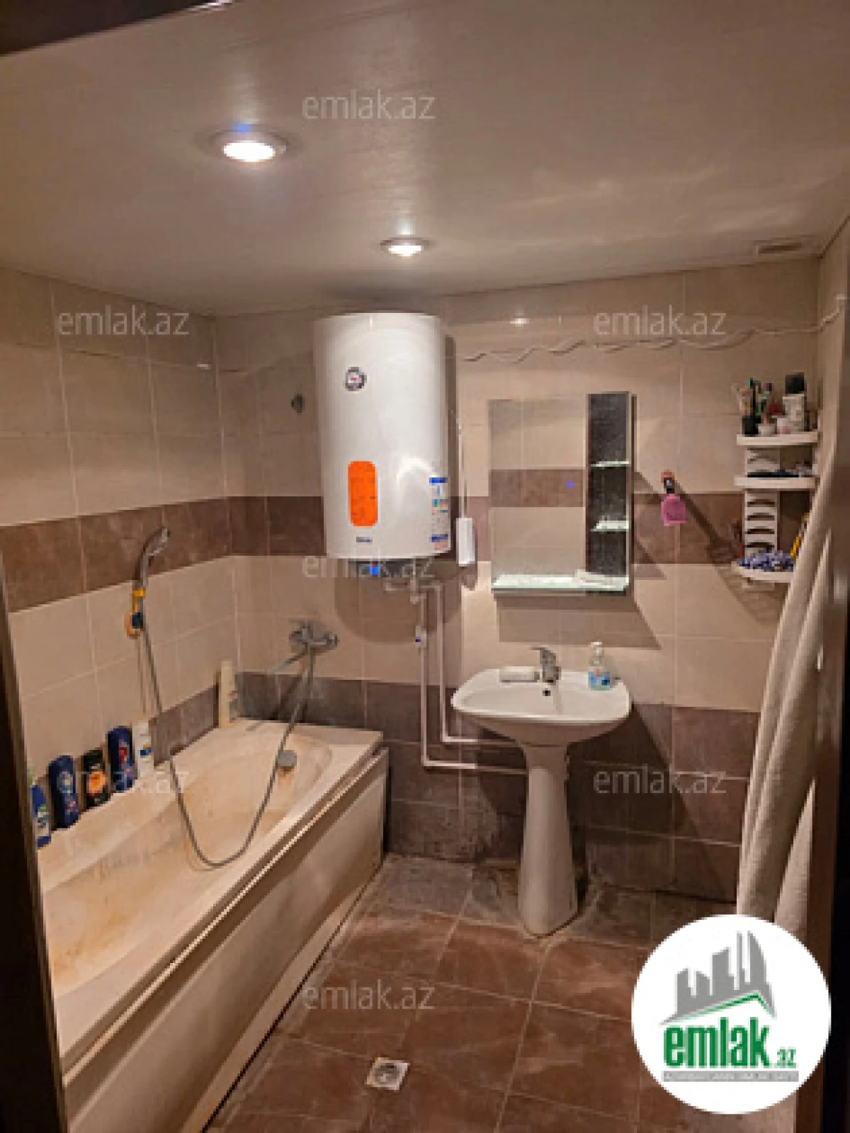 Satılır 3 otaqlı yeni tikili 96 m²