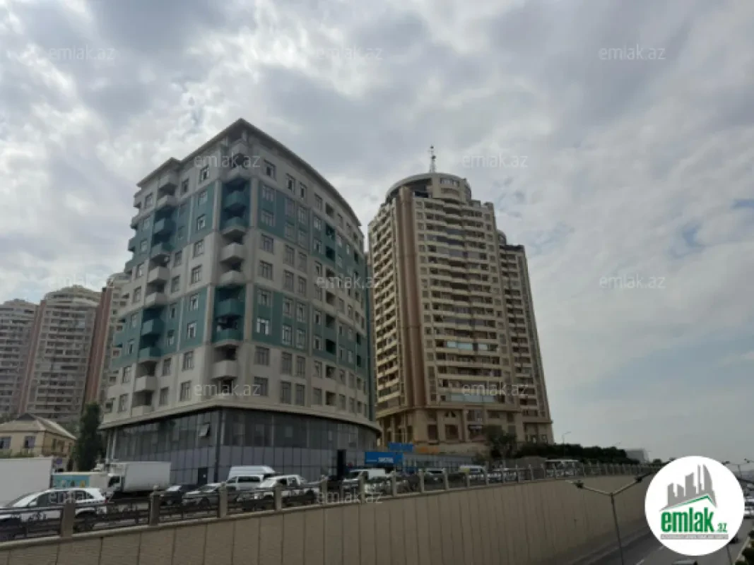 Satılır 3 otaqlı yeni tikili 154 m²