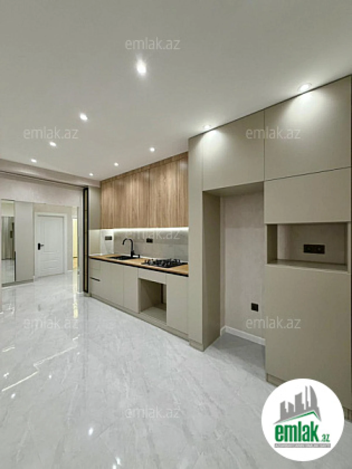 Satılır 3 otaqlı köhnə tikili 85 m²