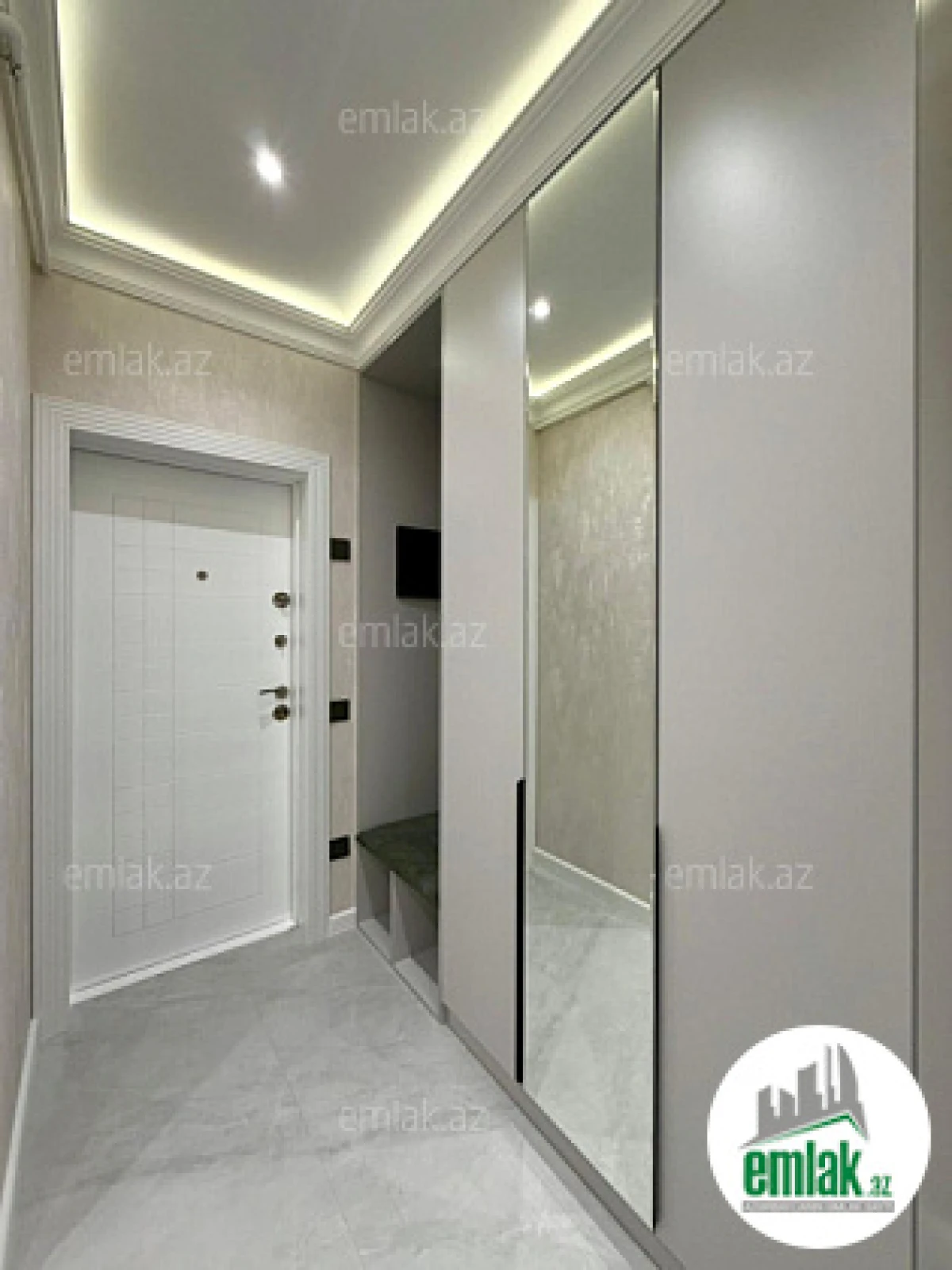 Satılır 3 otaqlı köhnə tikili 85 m²