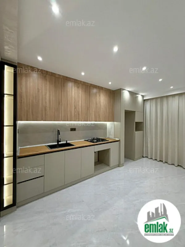 Satılır 3 otaqlı köhnə tikili 85 m²