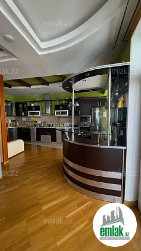 Satılır 4 otaqlı yeni tikili 205 m²