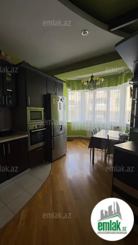 Satılır 4 otaqlı yeni tikili 205 m²