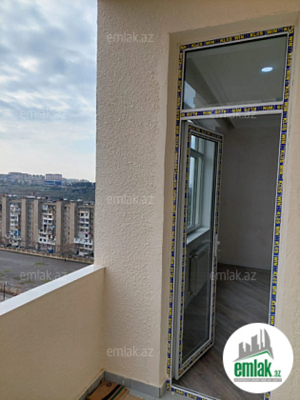 Satılır 3 otaqlı yeni tikili 115 m²