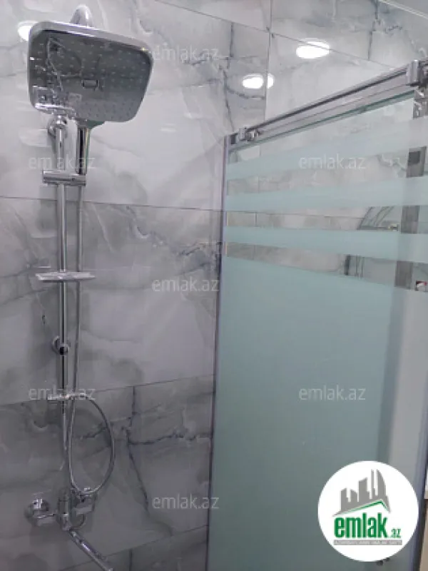 Satılır 3 otaqlı yeni tikili 115 m²