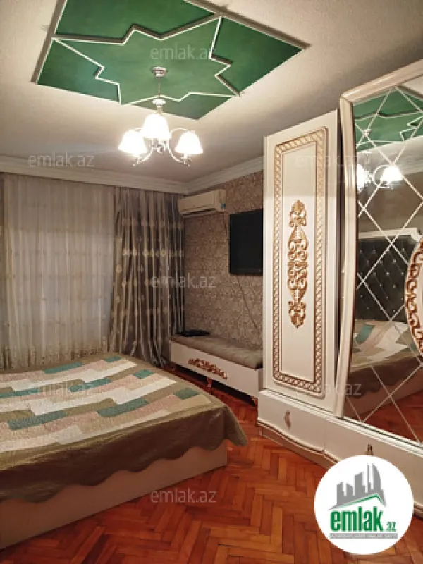 Satılır 3 otaqlı köhnə tikili 75 m²