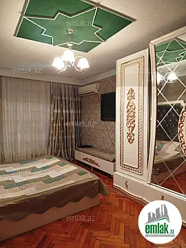 Satılır 3 otaqlı köhnə tikili 75 m²