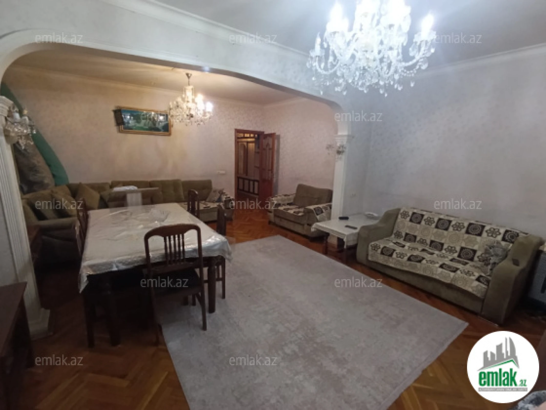 Satılır 4 otaqlı köhnə tikili 125 m²