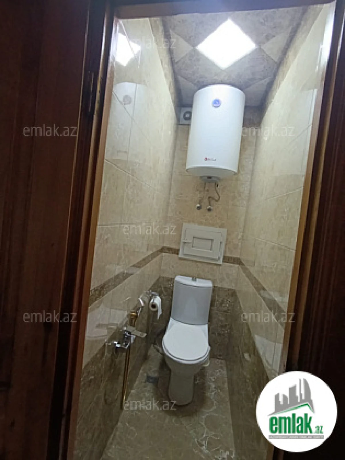 Satılır 4 otaqlı köhnə tikili 125 m²