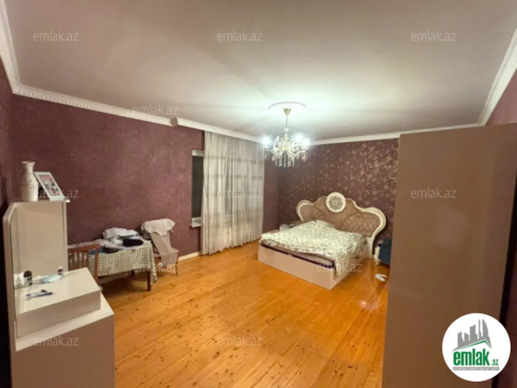 Satılır 7 otaqlı həyət evi 310 m²