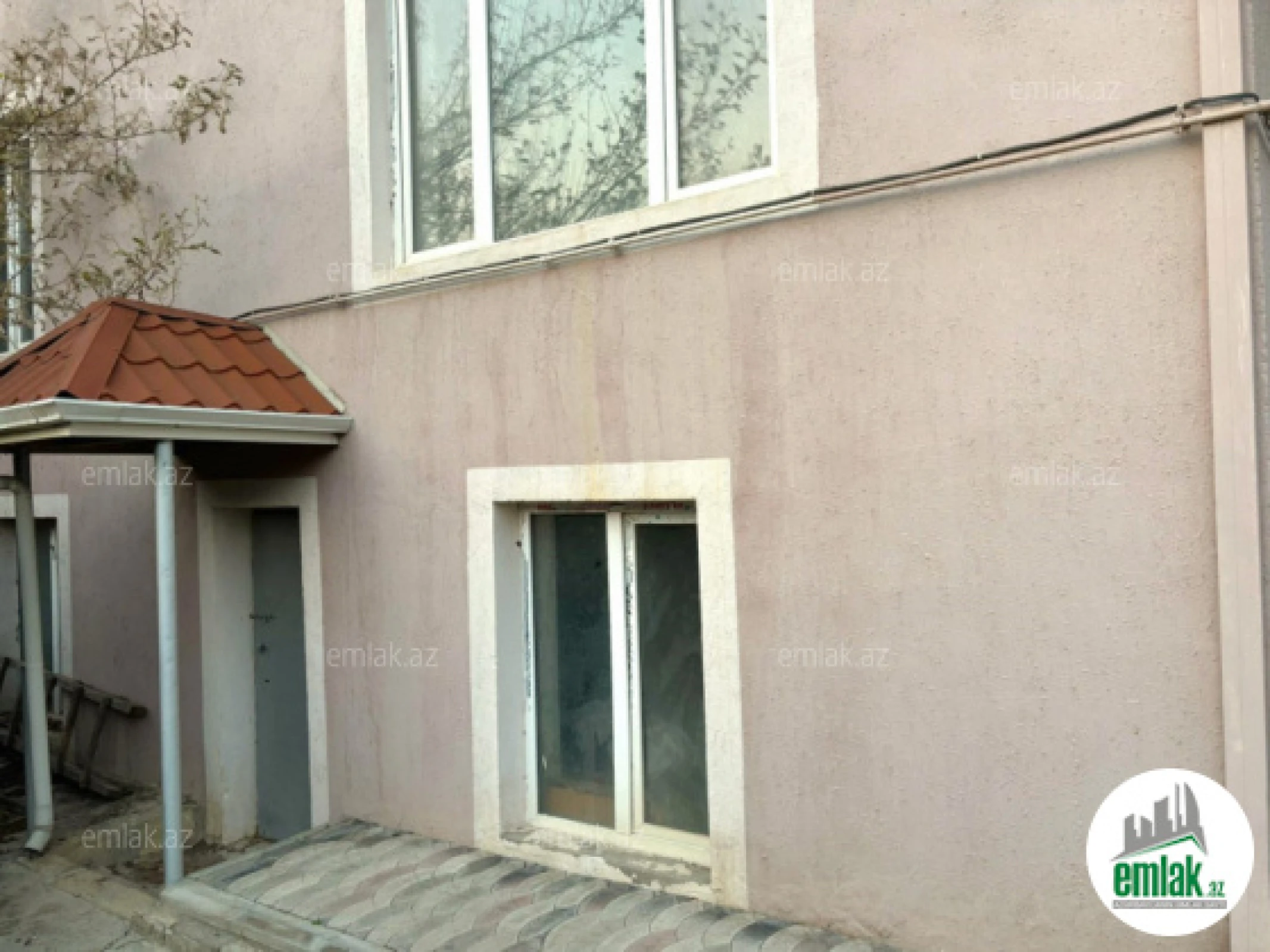 Satılır 7 otaqlı həyət evi 310 m²