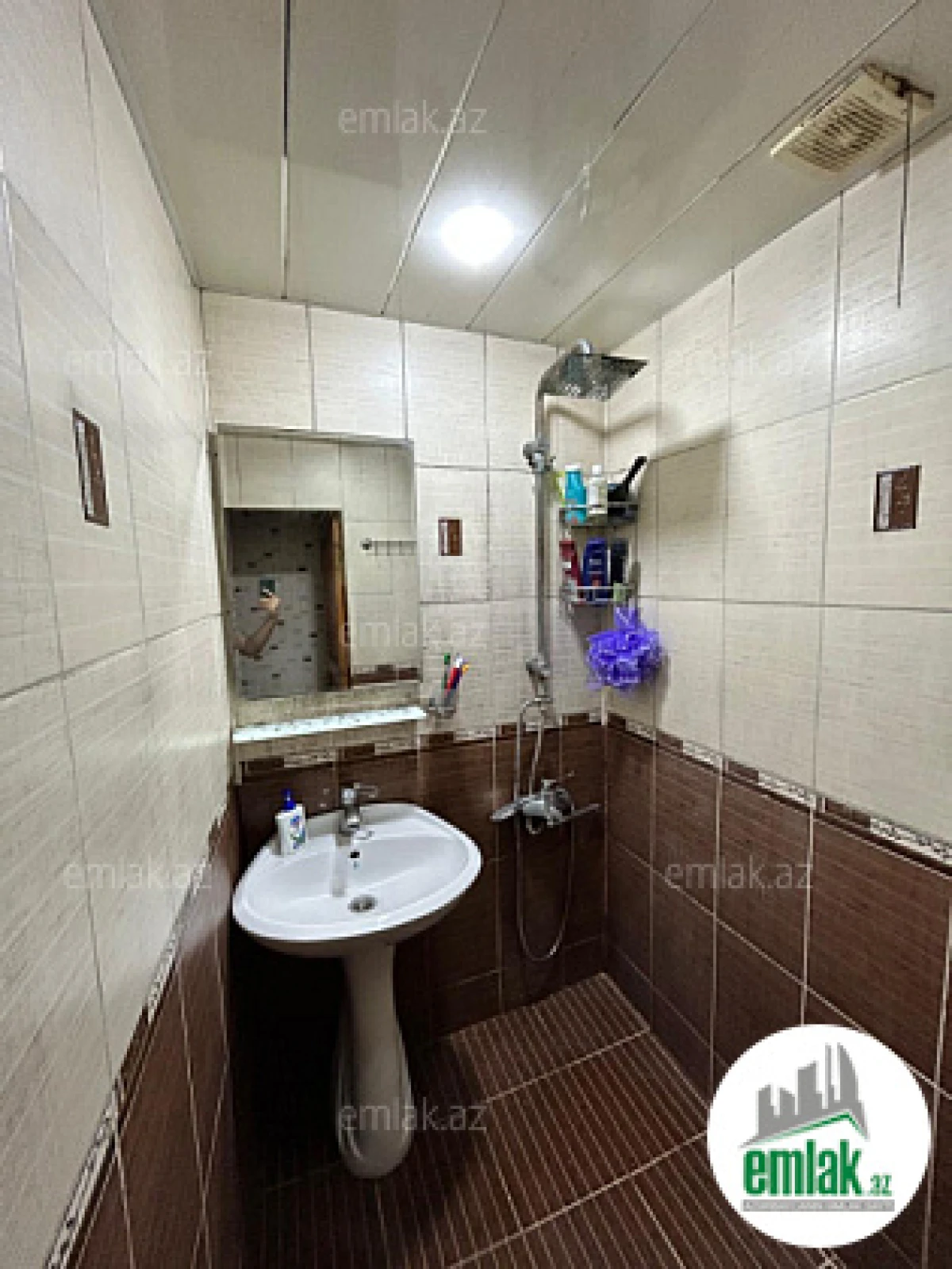 Satılır 2 otaqlı köhnə tikili 55 m²