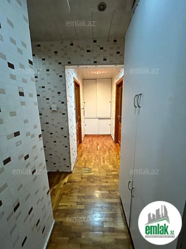 Satılır 2 otaqlı köhnə tikili 55 m²