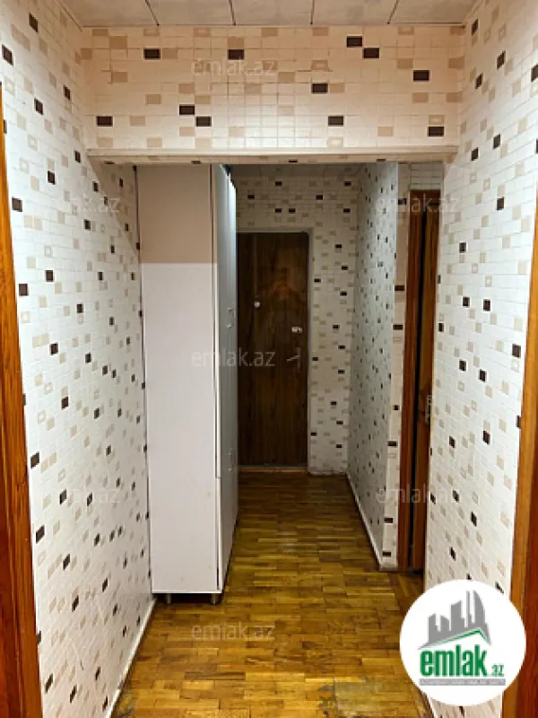Satılır 2 otaqlı köhnə tikili 55 m²