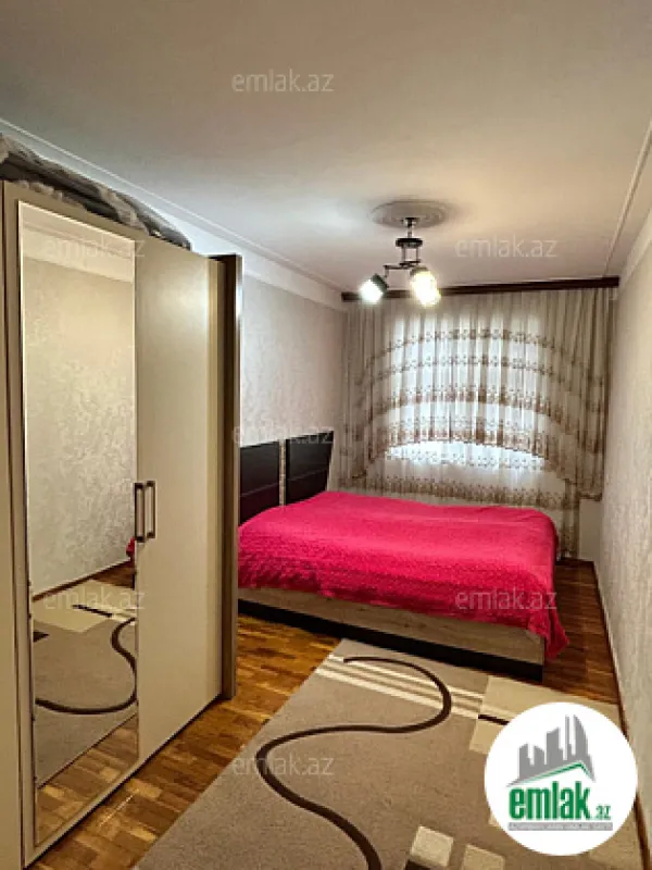 Satılır 2 otaqlı köhnə tikili 55 m²