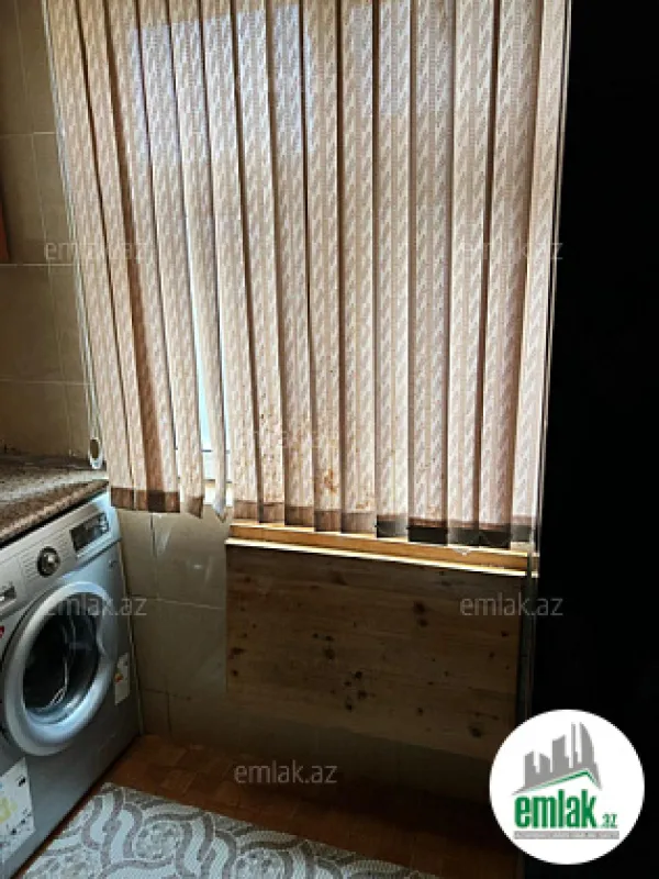 Satılır 2 otaqlı köhnə tikili 55 m²